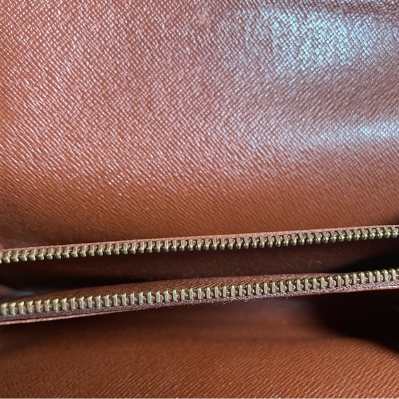 LV SARAH WALLET - Picture 5 of 11